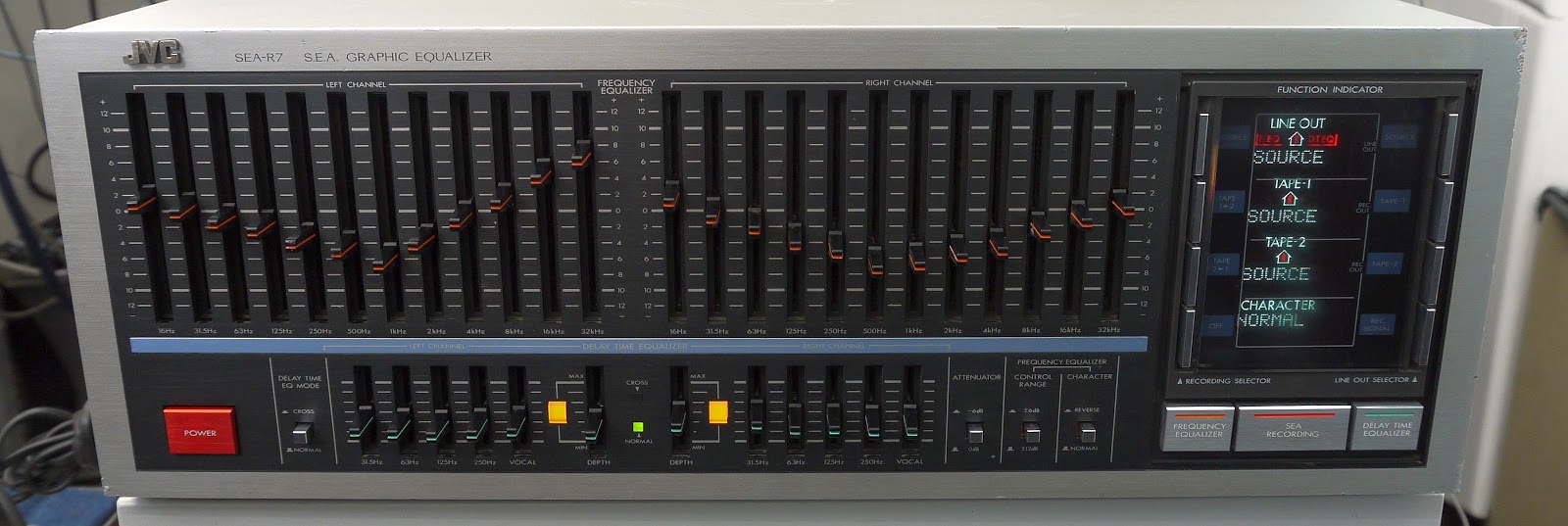 AudioBaza: JVC SEA-R7 - Graphic Equalizer